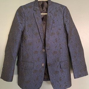 Boys Size 16, sports jacket/suit coat very nice quality. Bocaccio